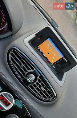 Хетчбек Renault Clio 2012 в 