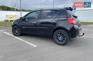 Хэтчбек Renault Clio 2007 в 
