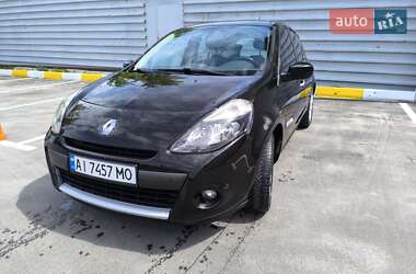 Хэтчбек Renault Clio 2006 в Киеве