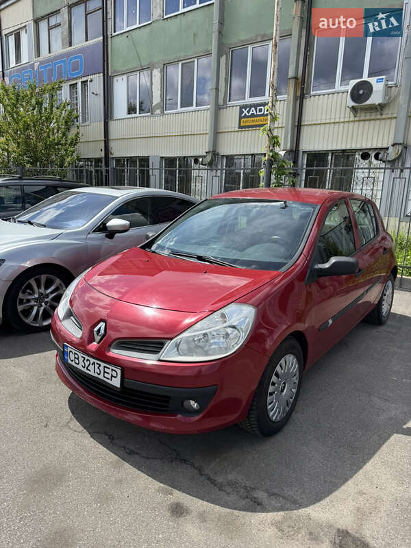 Хэтчбек Renault Clio 2008 в 