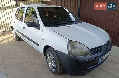 Хетчбек Renault Clio 2005 в 