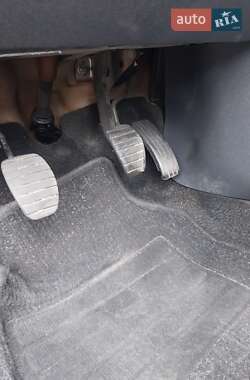 Хэтчбек Renault Clio 2006 в 