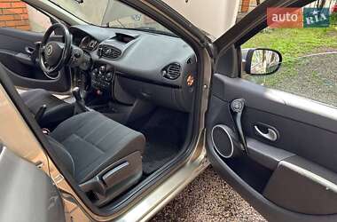 Хэтчбек Renault Clio 2011 в Каменском