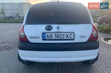 Хэтчбек Renault Clio 2005 в 