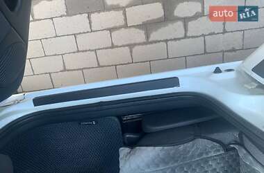 Хэтчбек Renault Clio 2005 в 