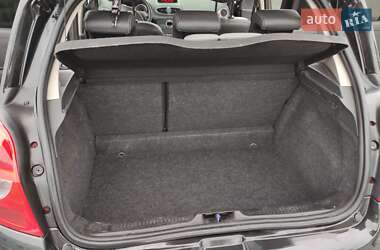Хэтчбек Renault Clio 2007 в 