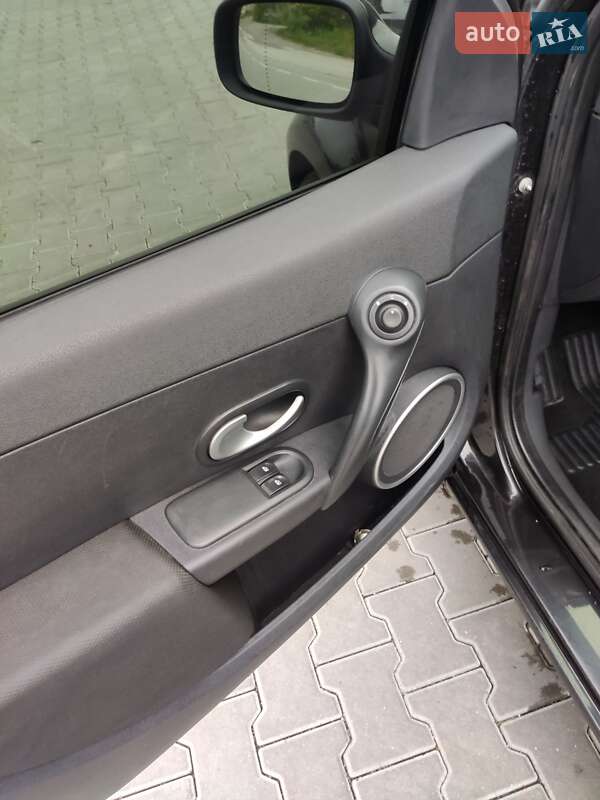 Хэтчбек Renault Clio 2007 в Виннице фото 25 Хэтчбек Renault Clio 2007 в Виннице