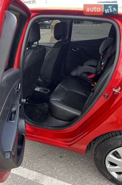Хэтчбек Renault Clio 2013 в 
