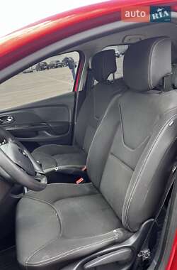 Хэтчбек Renault Clio 2013 в 