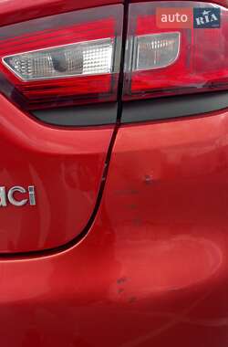 Хэтчбек Renault Clio 2013 в 