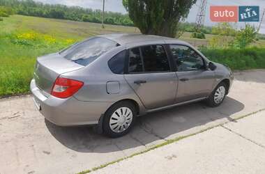 Седан Renault Clio 2010 в 