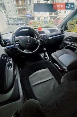 Седан Renault Clio 2006 в 