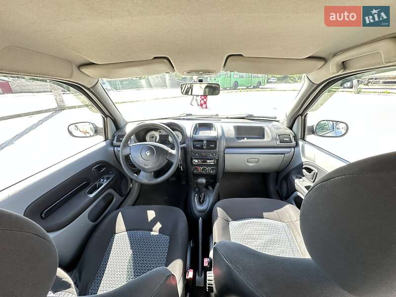 Седан Renault Clio 2006 в Житомирі