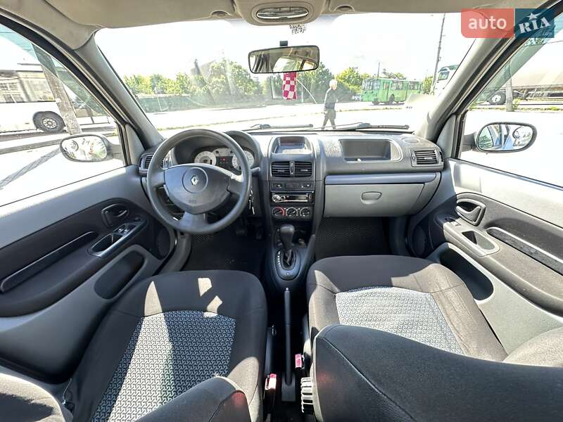 Седан Renault Clio 2006 в Житомирі