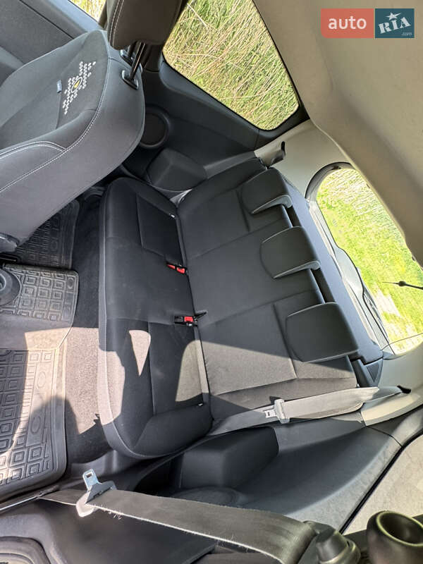 Хэтчбек Renault Clio 2012 в Малине