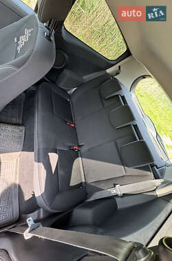 Хэтчбек Renault Clio 2012 в 