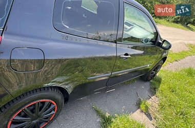 Хэтчбек Renault Clio 2012 в 