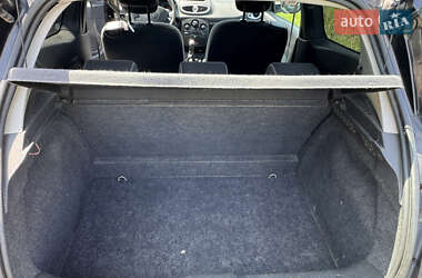 Хэтчбек Renault Clio 2012 в 