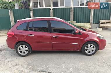 Универсал Renault Clio 2010 в 