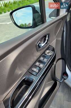 Универсал Renault Clio 2014 в 