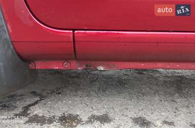 Седан Renault Clio 2005 в 
