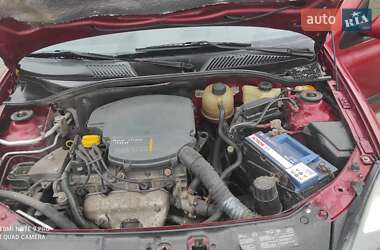 Седан Renault Clio 2005 в 