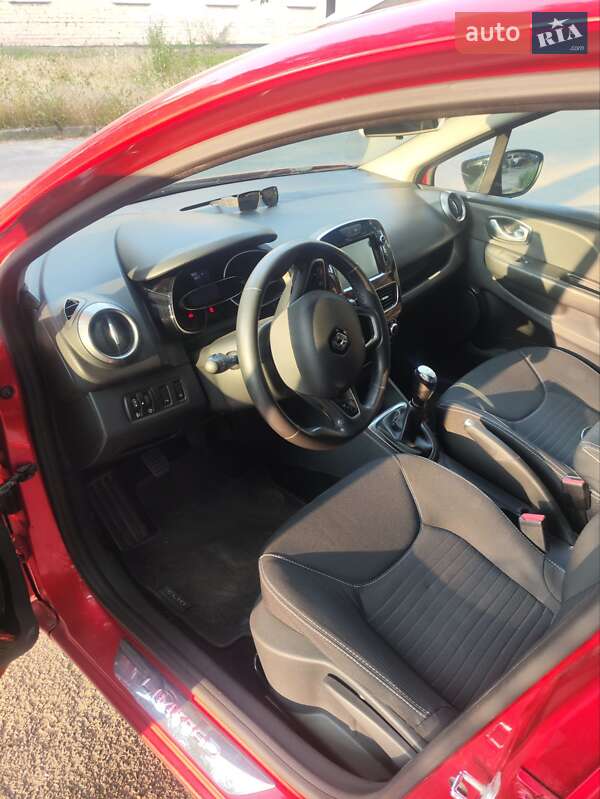Универсал Renault Clio 2016 в Запорожье