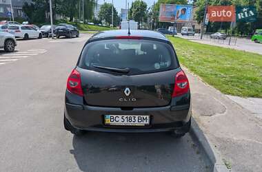 Хэтчбек Renault Clio 2008 в 