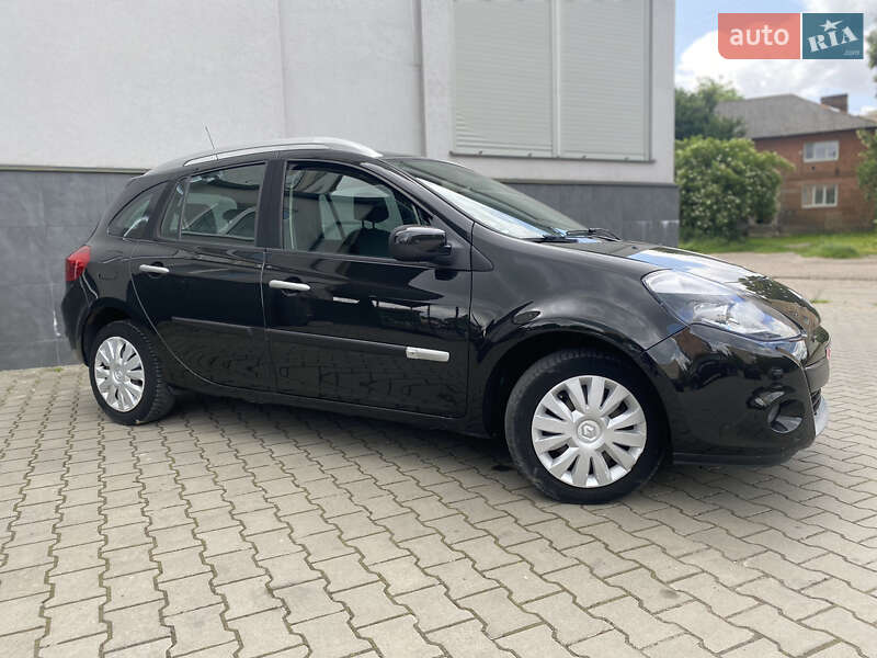 Универсал Renault Clio 2010 в Дубно