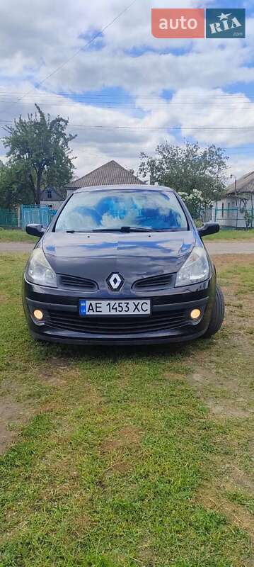 Хэтчбек Renault Clio 2008 в Синельниково