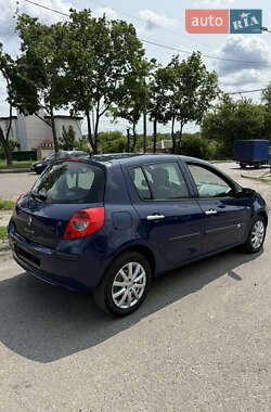 Хэтчбек Renault Clio 2008 в 