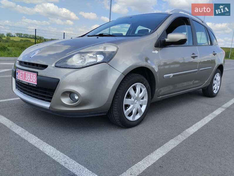 Универсал Renault Clio 2012 в 