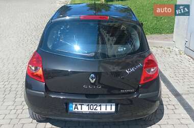 Хэтчбек Renault Clio 2008 в 