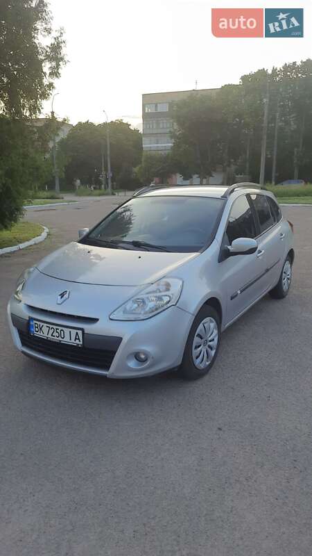 Универсал Renault Clio 2010 в 