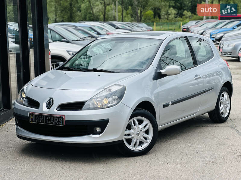 Хэтчбек Renault Clio 2006 в Харькове