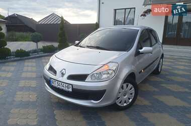 Хэтчбек Renault Clio 2006 в Богородчанах