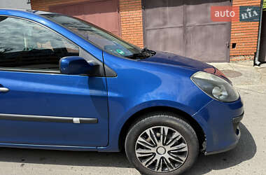 Хэтчбек Renault Clio 2008 в 