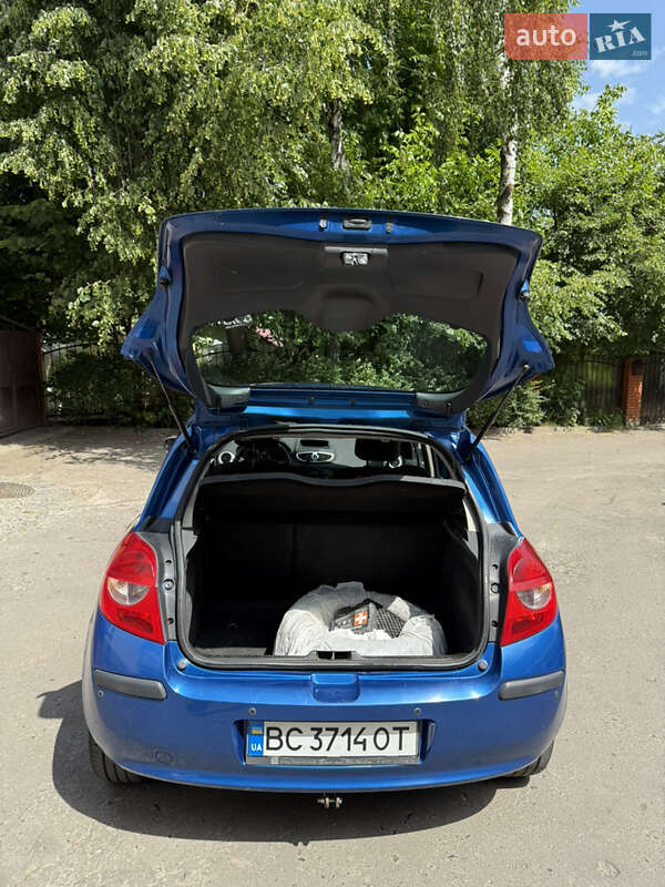Хэтчбек Renault Clio 2008 в Львове