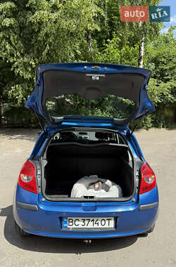 Хэтчбек Renault Clio 2008 в 