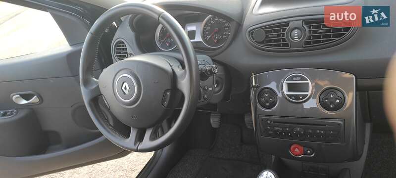 Хетчбек Renault Clio 2011 в Львові