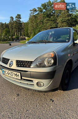 Хэтчбек Renault Clio 2002 в 