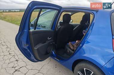 Хэтчбек Renault Clio 2011 в 