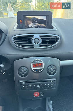 Універсал Renault Clio 2010 в 