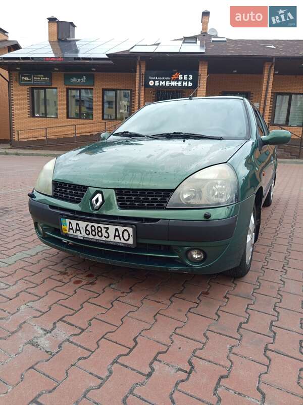 Хэтчбек Renault Clio 2002 в Обухове