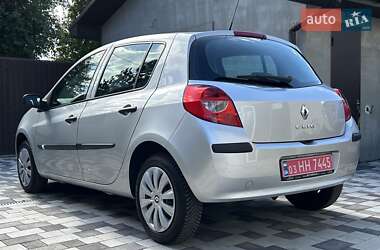 Хэтчбек Renault Clio 2008 в 