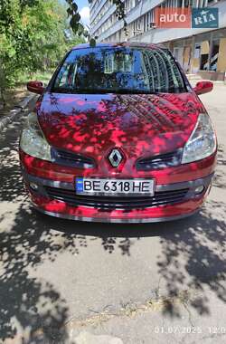 Хэтчбек Renault Clio 2006 в Николаеве