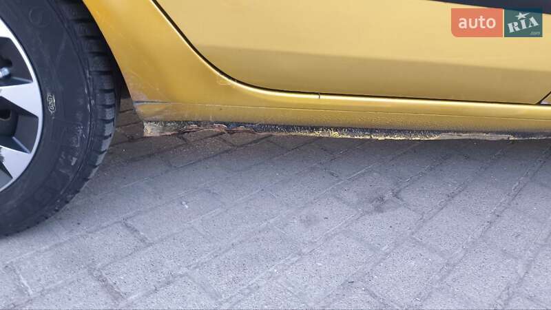 Хэтчбек Renault Clio 2001 в Львове фото 14 Хэтчбек Renault Clio 2001 в Львове