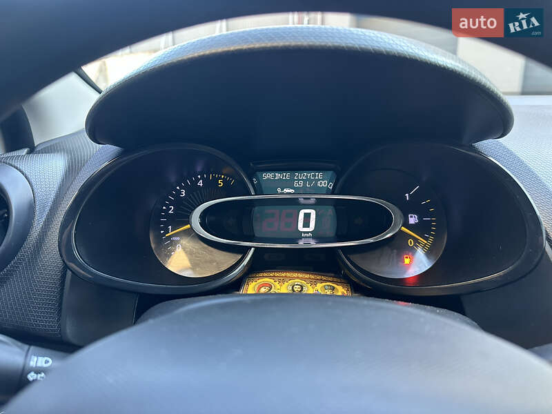 Универсал Renault Clio 2013 в Ивано-Франковске