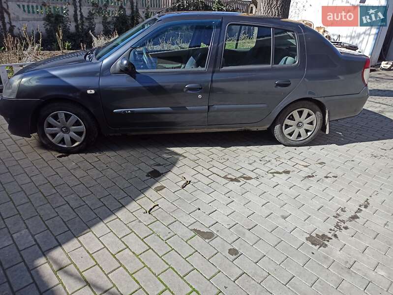Седан Renault Clio 2008 в Луцке