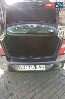 Седан Renault Clio 2008 в 